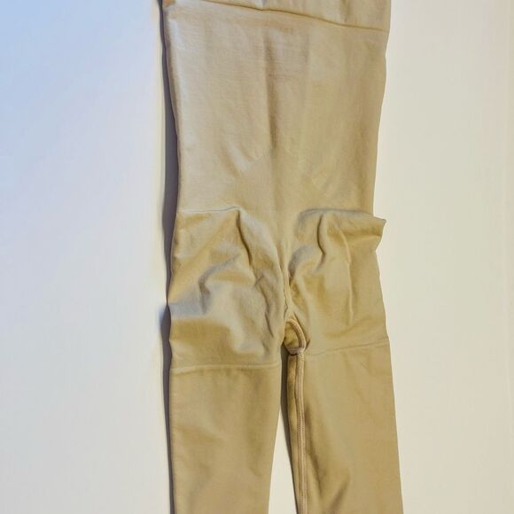 SPANX high waist girl short thigh shaper Slimmer Shapewear beige Size Small - Picture 2 of 7